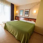 Hotel Atlantico Sanxenxo 2*